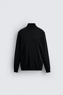 BASIC TRUI MET HOGE KRAAG