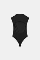 STRETCHBODY MET CUT-OUT
