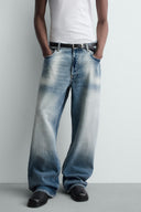 FLARE FIT JEANS