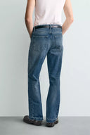 FLARE FIT JEANS