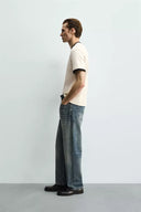 BASIC GERIBD T-SHIRT MET CONTRAST