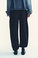 BASIC RECHTE VELOURS BROEK MET VERSTELBARE ONDERKANT
