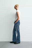 FLARE FIT JEANS