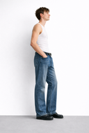 FLARE FIT JEANS