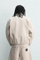 CROPPED JACK MET STREPEN EN HOUTJE-TOUWTJEKNOPEN