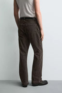 FLARE FIT JEANS