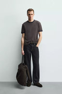 BASIC GERIBD T-SHIRT MET CONTRAST