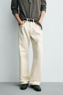 LOOSE FIT JEANS