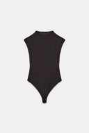 STRETCHBODY MET CUT-OUT