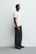 BASIC GERIBD T-SHIRT MET CONTRAST