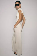 STRETCHBODY MET CUT-OUT