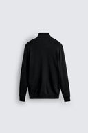 BASIC TRUI MET HOGE KRAAG