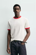BASIC GERIBD T-SHIRT MET CONTRAST