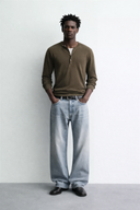 LOOSE FIT JEANS