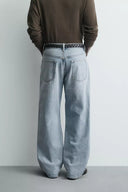 LOOSE FIT JEANS
