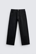 LOOSE FIT JEANS