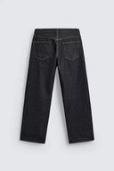 LOOSE FIT JEANS