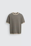 T-SHIRT MET WAFELSTRUCTUUR EN NUMMER